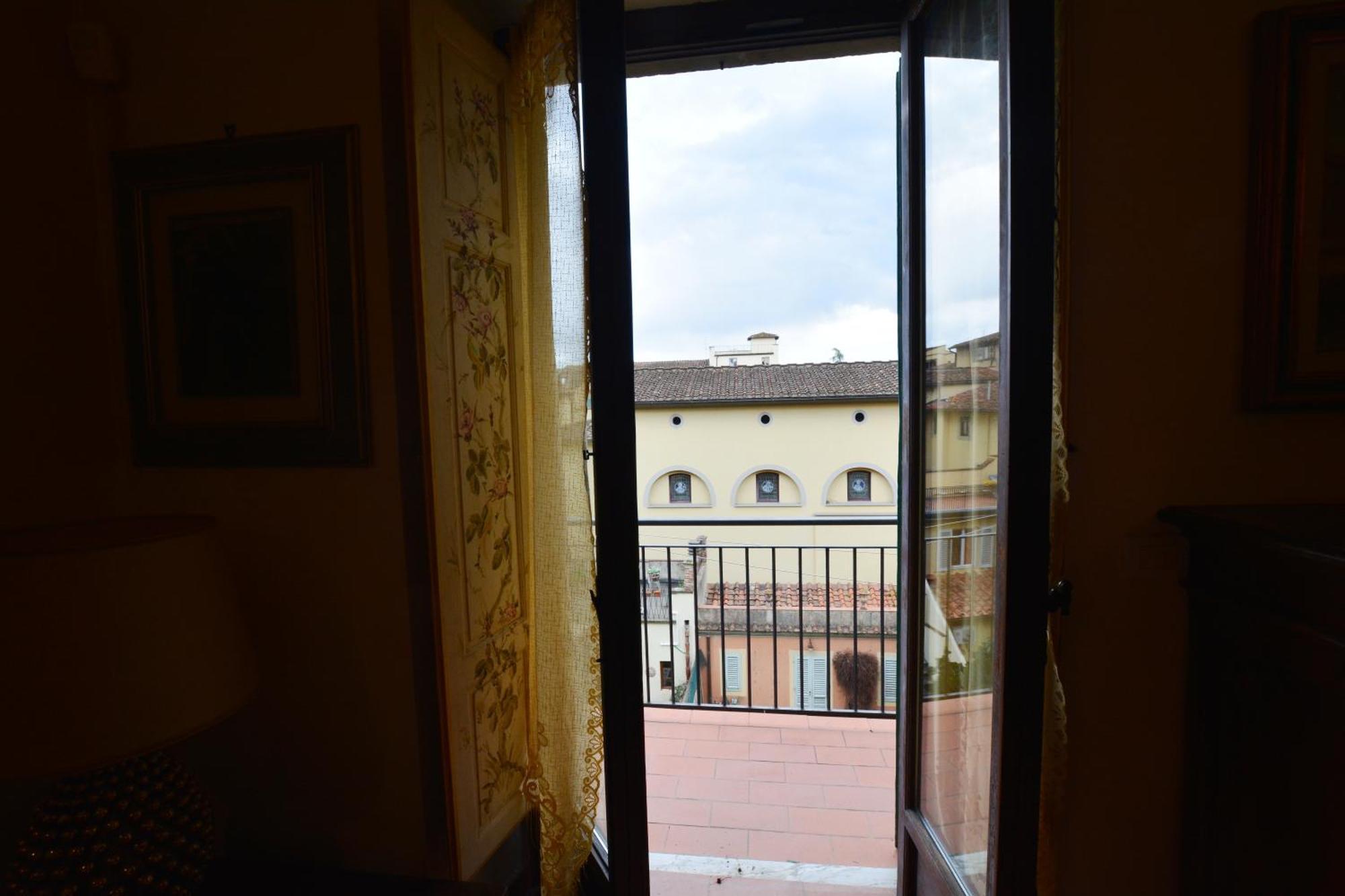 Apartment Unyca - Typical Florentine Hideaway *